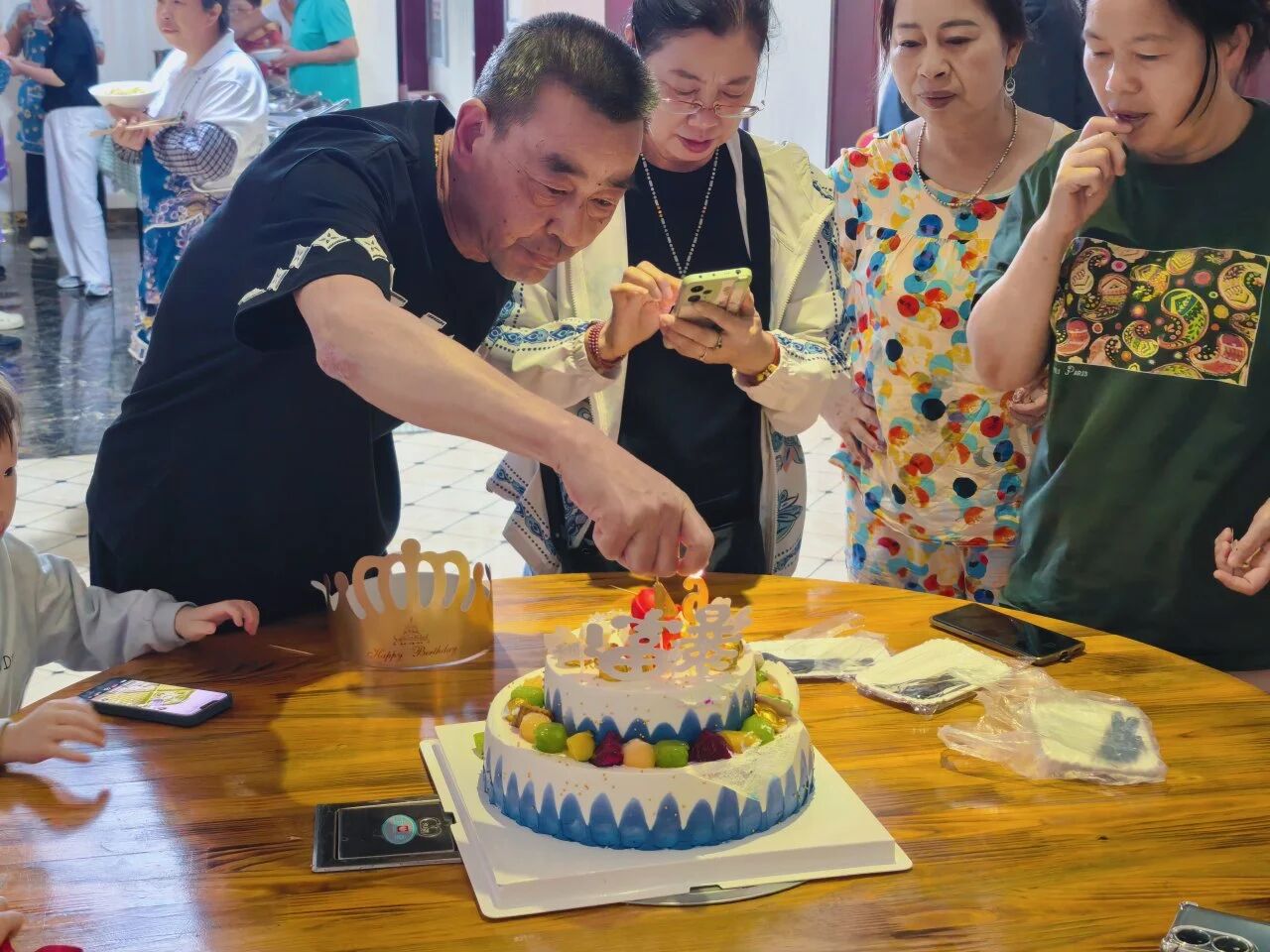 在19℃的夏天,湖南老乡的生日过得有点